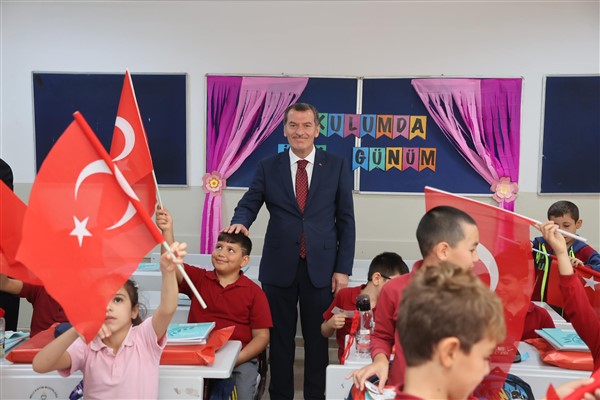 Başkan Arısoy: “İlçemize 9 yeni okul kazandırdık, yenileri ise yolda…”