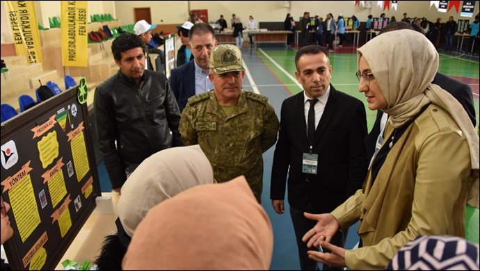 Başkan Ayşe Çakmak “Geleceğin bilim insanları yetişiyor”