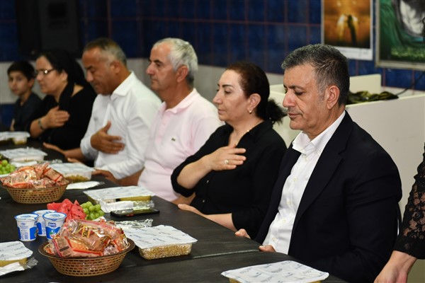 Başkan Bozkurt, Alevi vatandaşların muharrem lokmasına ortak oldu
