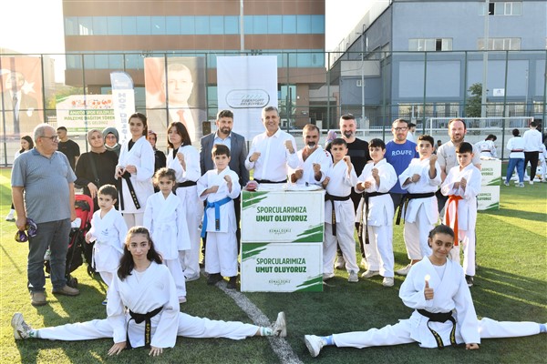 Başkan Bozkurt, amatör spor kulüplerine malzeme yardımı sağladı