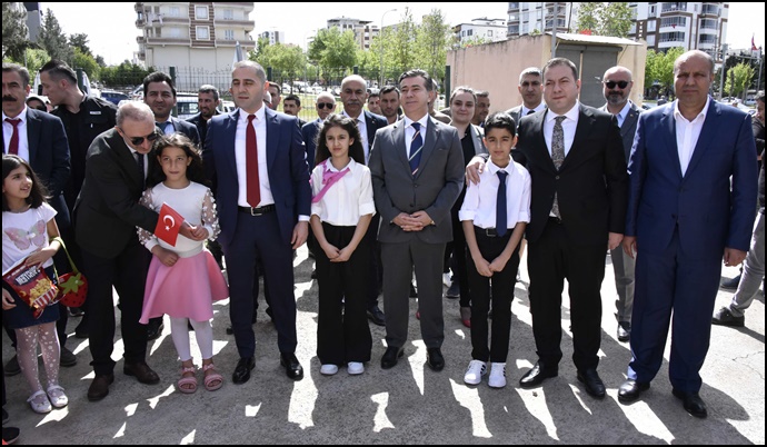 Başkan Bucak; 23 Nisan Etkinliklerine Katıldı
