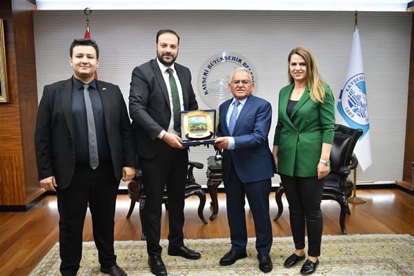 Başkan Büyükkılıç'a ‘hayırlı olsun’ ziyaretleri devam ediyor