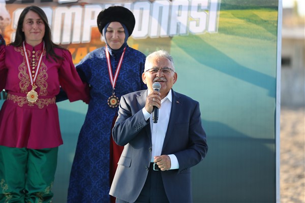 Başkan Büyükkılıç, Atlı Okçuluk Türkiye Şampiyonası Final Müsabakaları’nı izledi