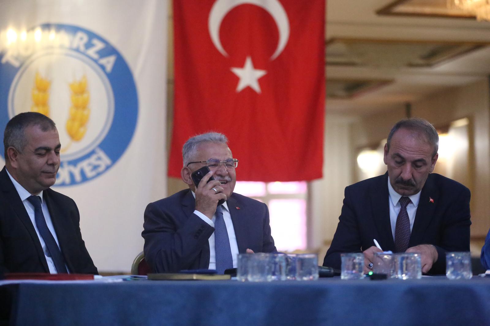 Başkan Büyükkılıç, Bakan Özhaseki'yle telefonda görüştü