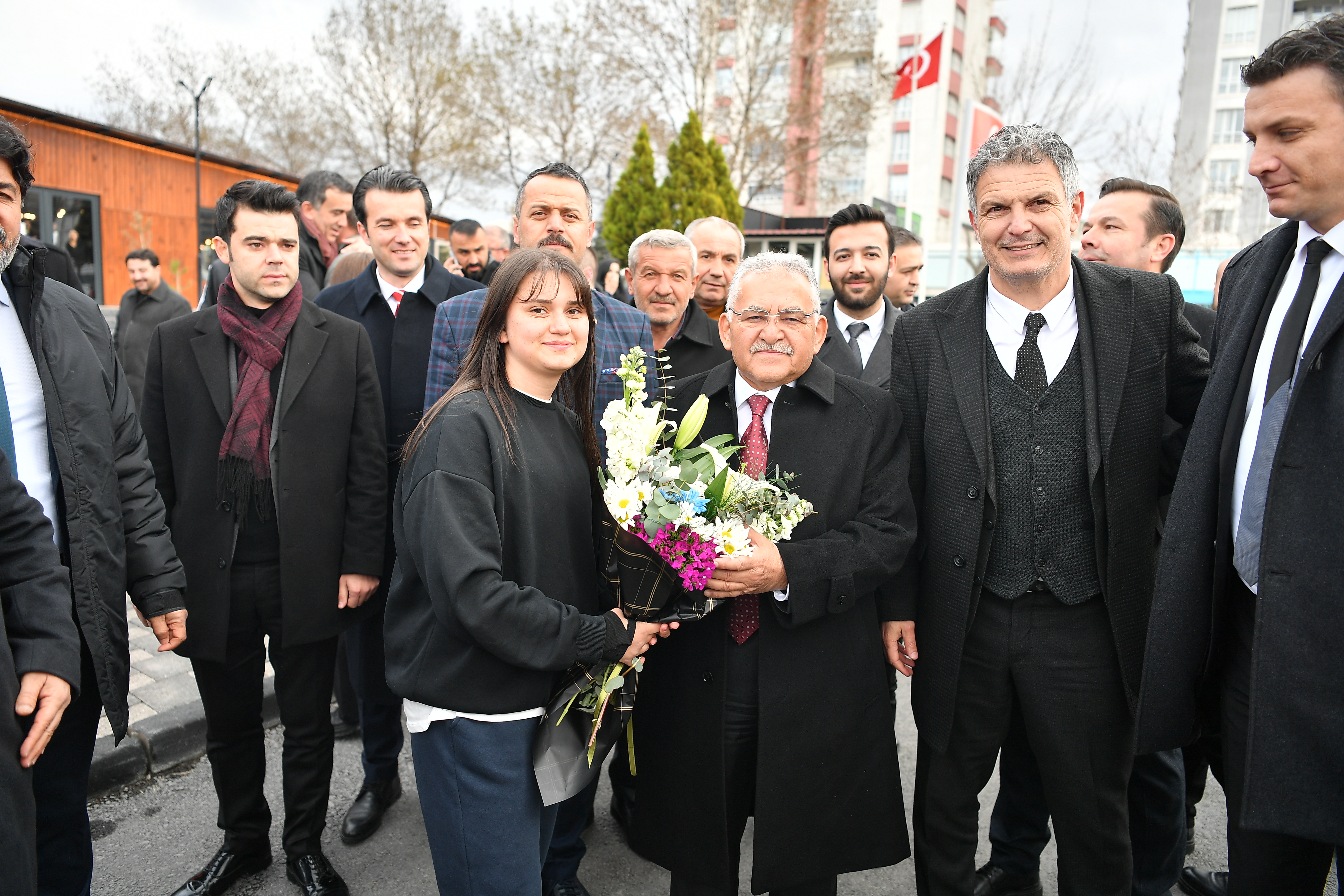 Başkan Büyükkılıç: ''Siz başarıdan başarıya koşarken, her şeye layıksınız''