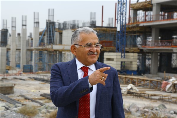 Başkan Büyükkılıç'tan Altınoluk'a Sosyal Yaşam Merkezi müjdesi