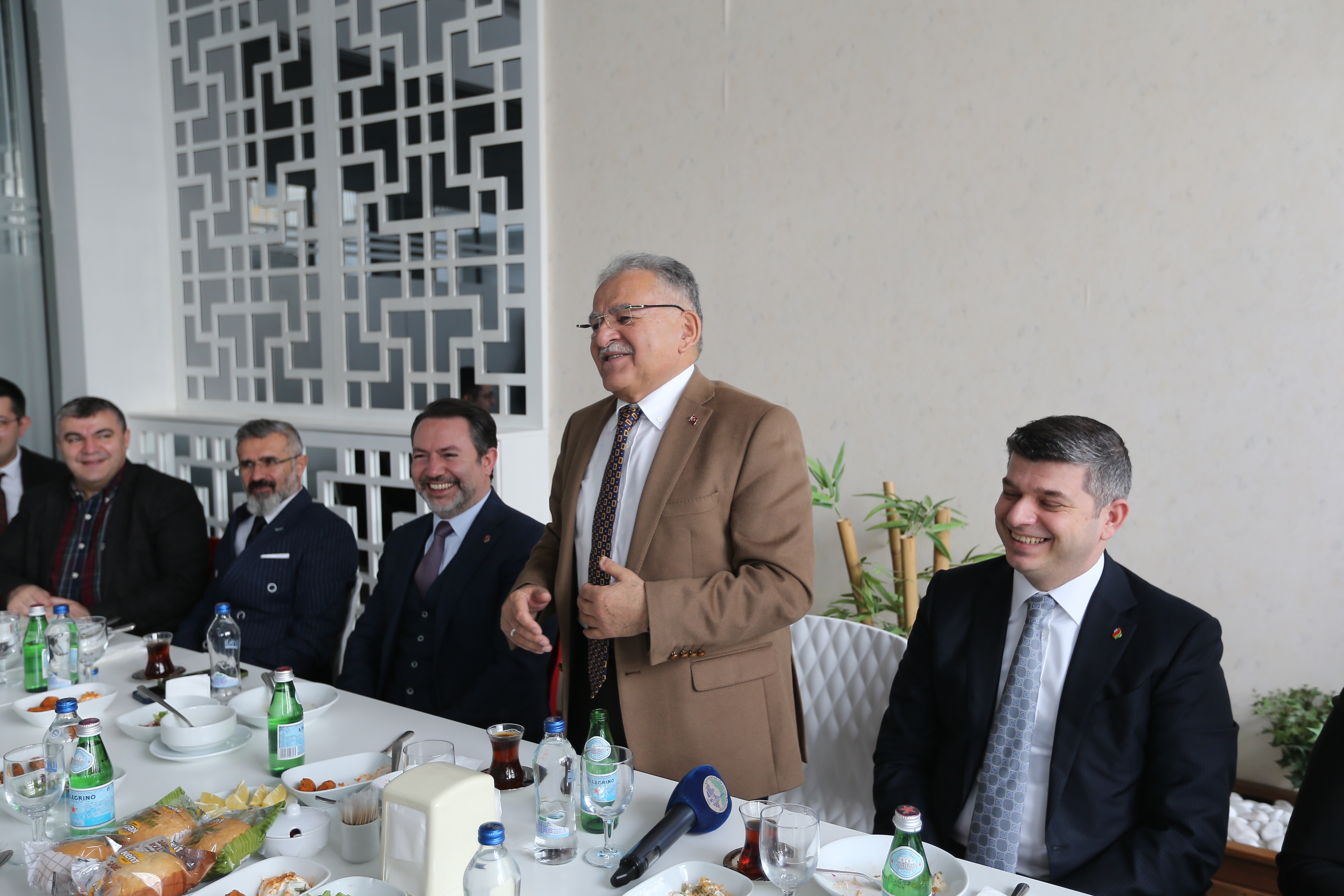 Başkan Büyükkılıç'tan Kayserigaz'a ziyaret 