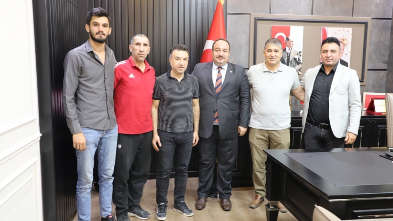 Başkan Ekinci 'den amatör spor kulüplerine destek