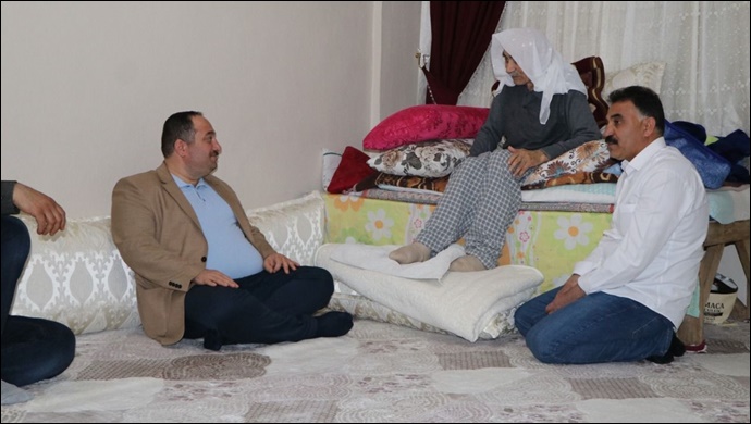 Başkan Ekinci 'den hasta ziyaretleri