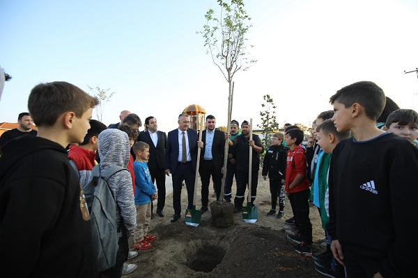 Başkan Işıksu, çocuklarla buluştu 
