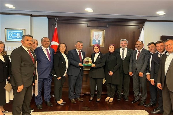 Başkan Koyuncu, Bakan Özdemir'in devir teslim törenine katıldı 