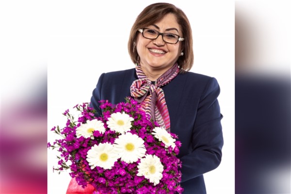 Başkan Şahin: “Bir insanın en derinine işleyen nakıştır, anne”