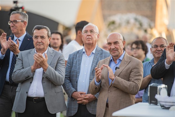 Başkan Soyer: “Türkiye’nin Hasan Tahsinleri iyi ki varsınız”