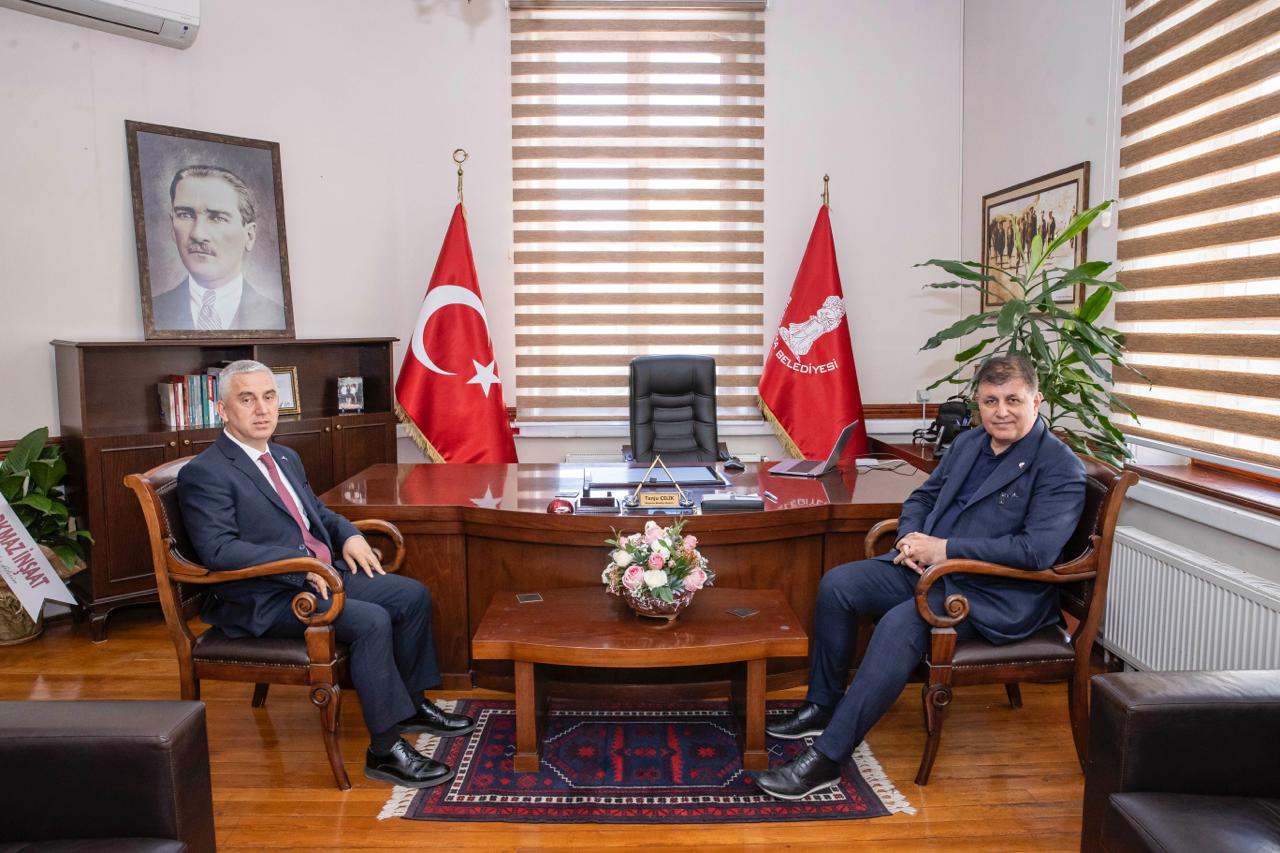 Başkan Tugay, Bergama'da köylülerle buluştu