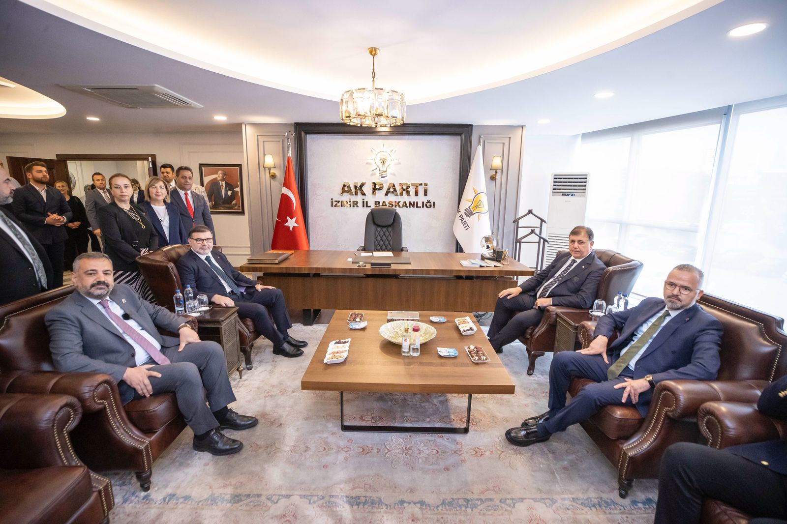 Başkan Tugay: İzmir daha güzel günler görecek