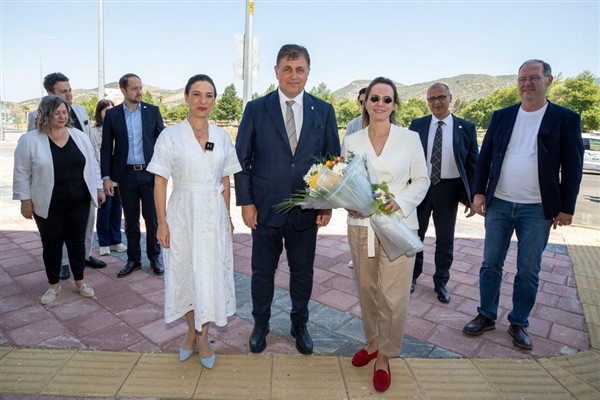 Başkan Tugay Selçuk’ta incelemelerde bulundu