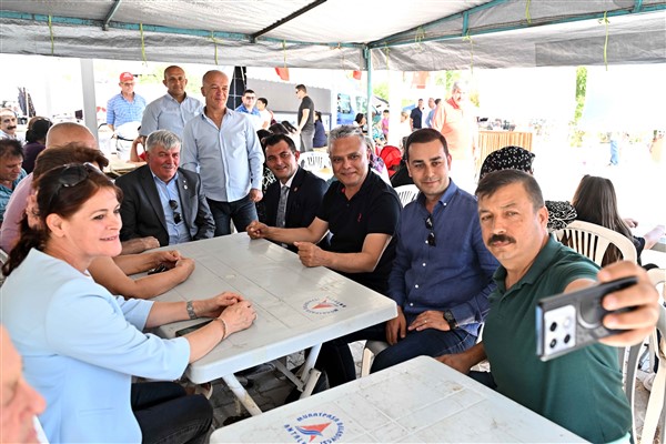 Başkan Uysal, Geleneksel Şehzade Korkut Diyarı Osmankalfalar Şenlikleri'ne katıldı
