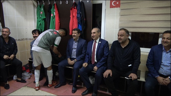 Başkan Yalçınkaya 'nın desteğiyle Akçakale tarihinde ilk kez şampiyon oldu-(VİDEO)