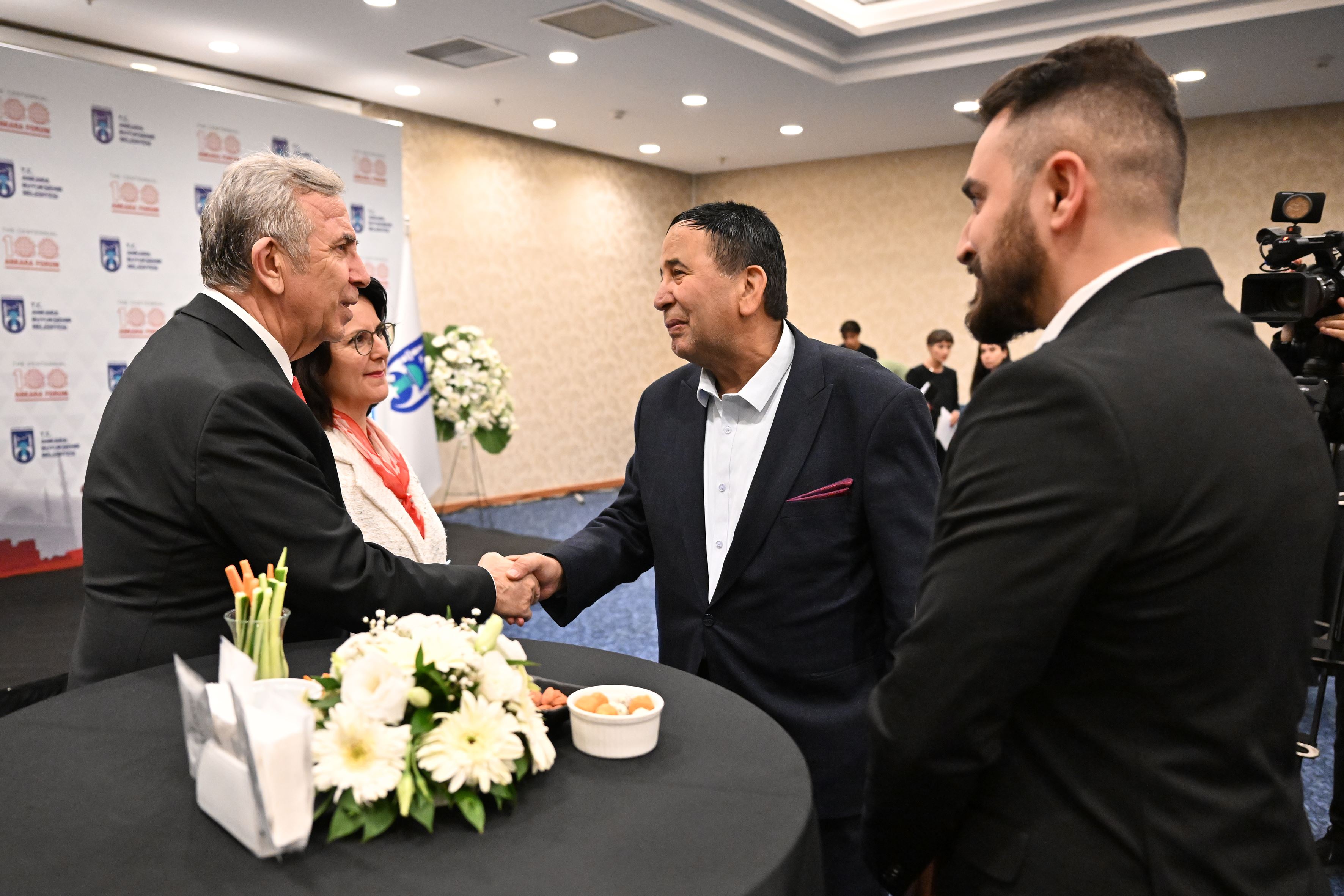 Başkan Yavaş yabancı konuklarını ağırladı
