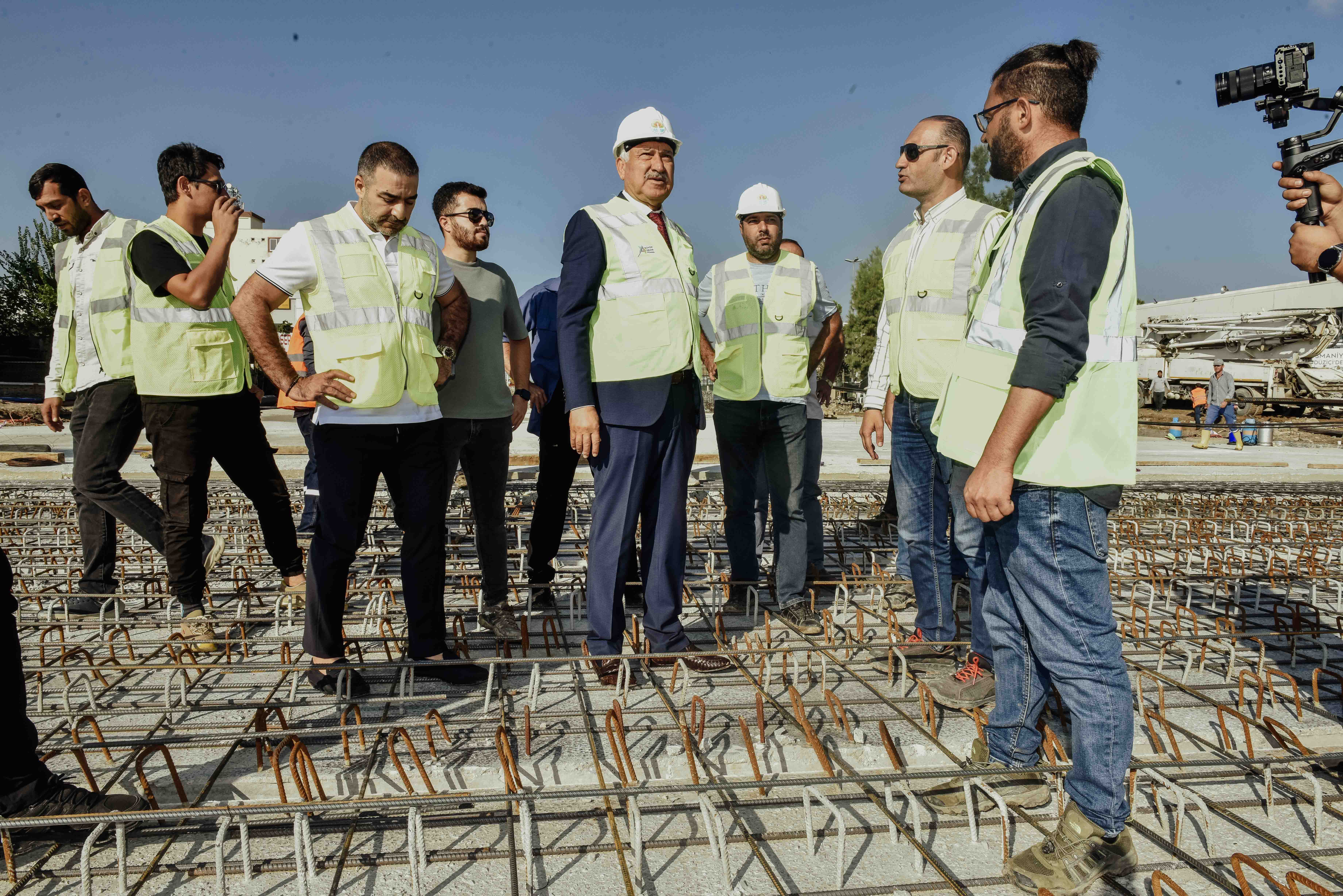 Başkan Zeydan, Şakirpaşa Altgeçidi inşaatında denetleme gerçekleştirdi