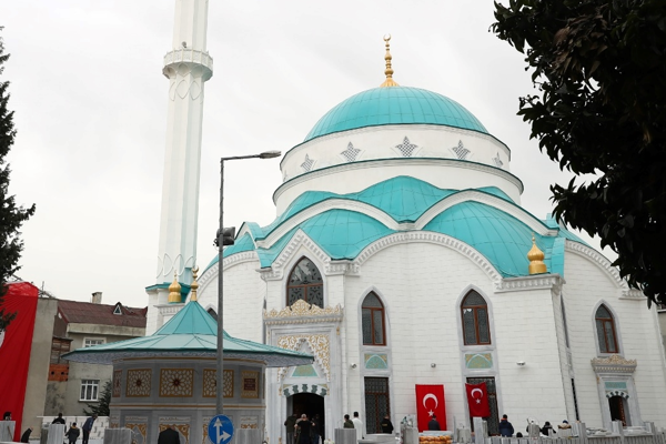 Bedir Camii ibadete açıldı
