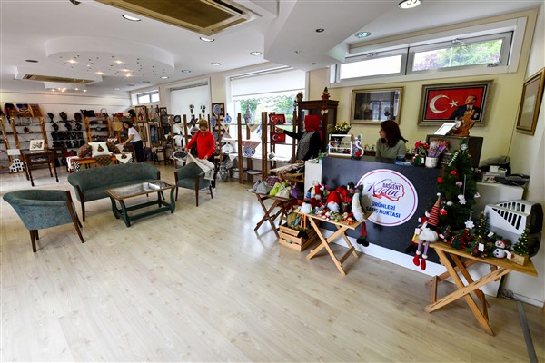 BELMEK mağazaları üreten kadınlara gelir kapısı oluyor