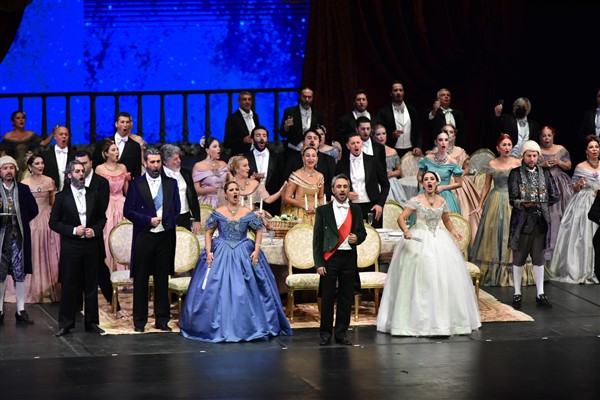 Beyoğlu Kültür Yolu Festivali’nde  La Traviata sanatseverlerle buluştu