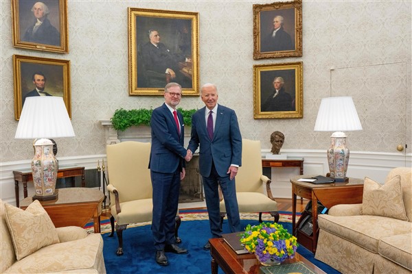 Biden, Çek Cumhuriyeti Başbakanı Fiala ile bir araya geldi