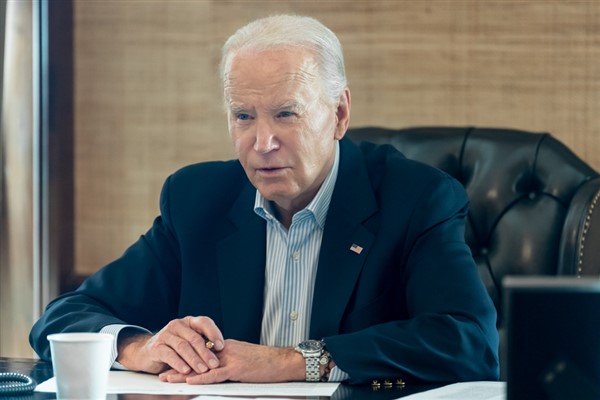 Biden: Yatırımlar, Amerika'da üretim, temiz enerji ve istihdam patlamasını ateşliyor