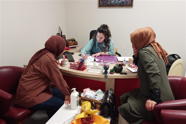 Bilgehaneler LGS tercihleri için öğrencilere ücretsiz danışmanlık hizmeti veriyor