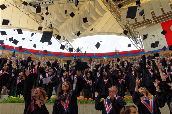 Bilkent Üniversitesi 2022 mezunlarını uğurluyor