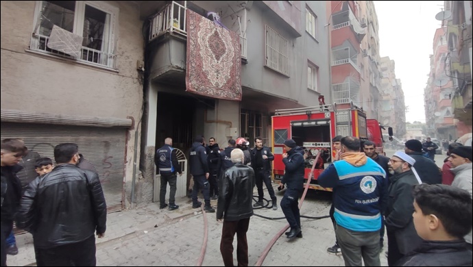 Birecik 'te mesken yangını 5 yaralı 