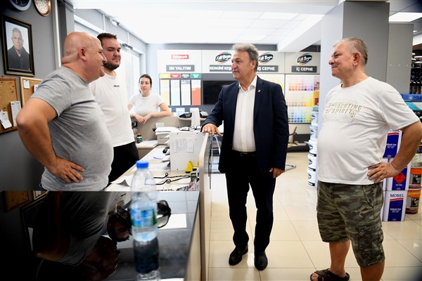 Bornova Belediye Başkanı İduğ'dan sokak ziyareti