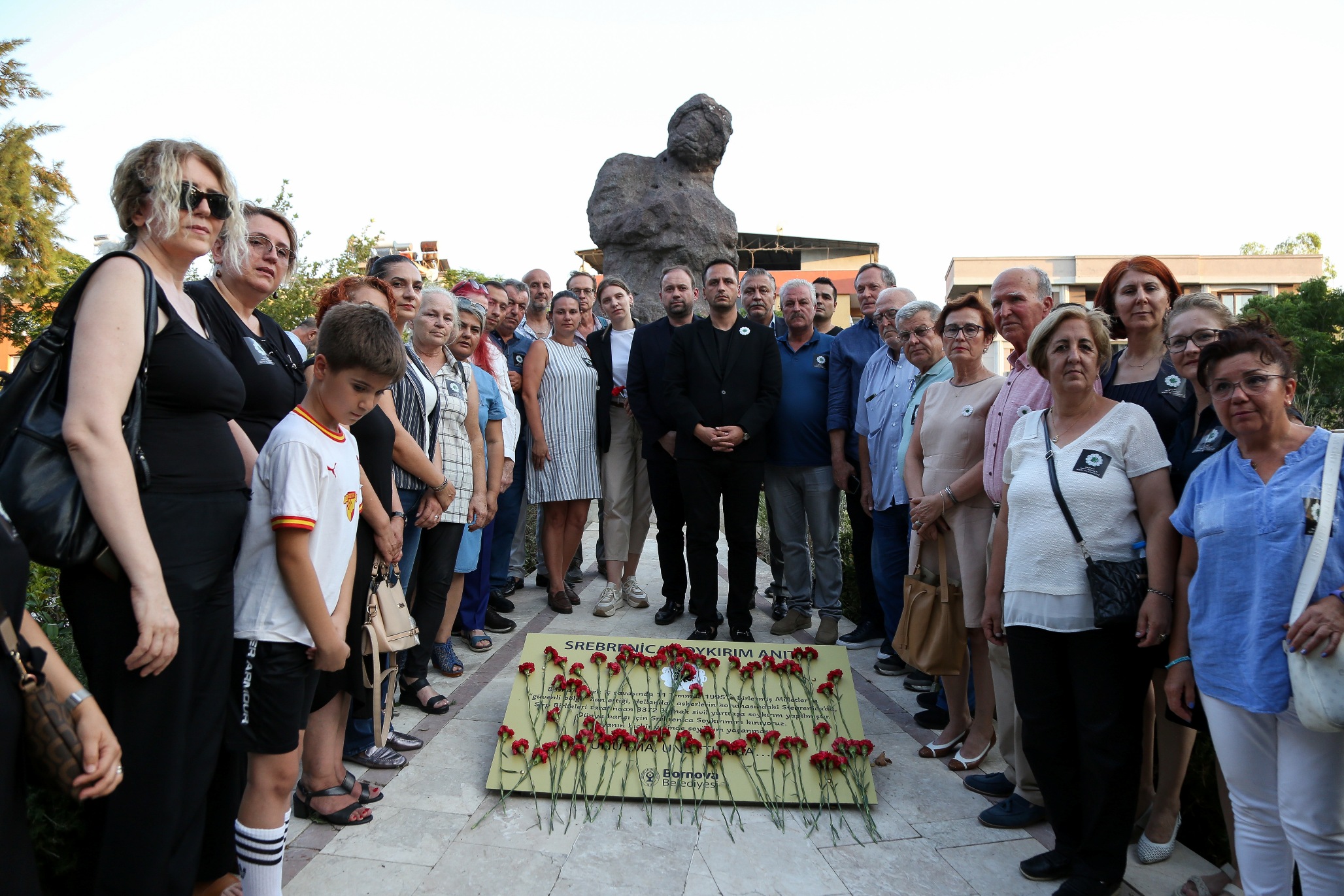 Bornova’da Srebrenica Katliamı'nda yaşamını yitirenler anıldı