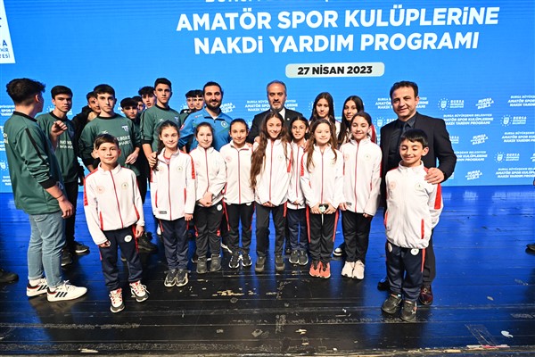 Bursa Büyükşehir, amatör spor kulüplerine 4,5 milyon liralık nakdi destek sağladı