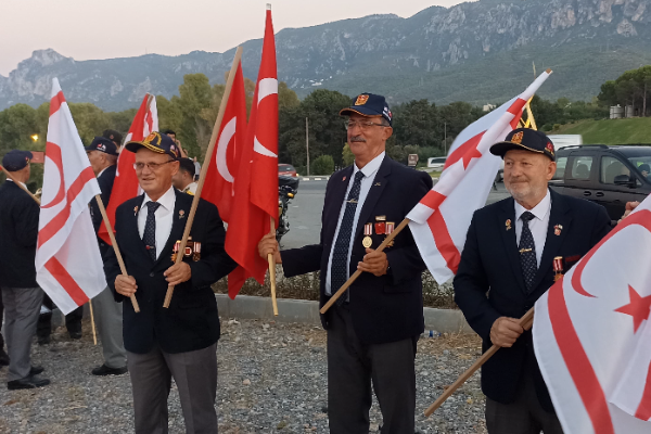 Bursalı Kıbrıs gazileri, Kıbrıs Barış Harekatı'nın 50. yılı kutlama programına katıldı
