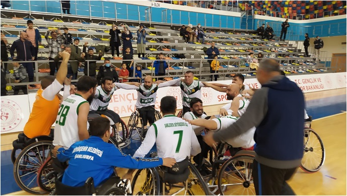 Büyükşehir Engelliler Basketbol Evinde Galip