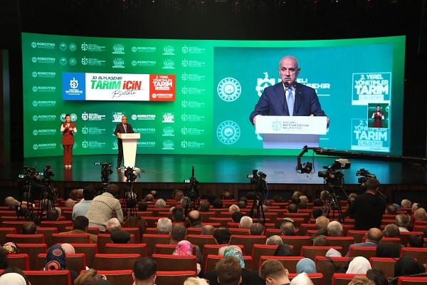 Büyükşehirler tarımın geleceğini  konuşmak için Kocaeli’de buluştu