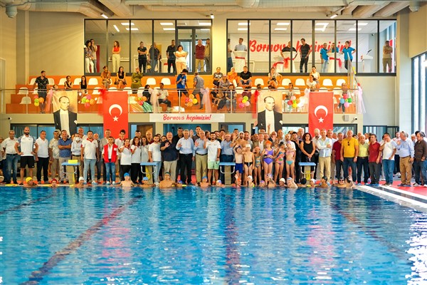 Çambidi’nde yüzme keyfi başladı