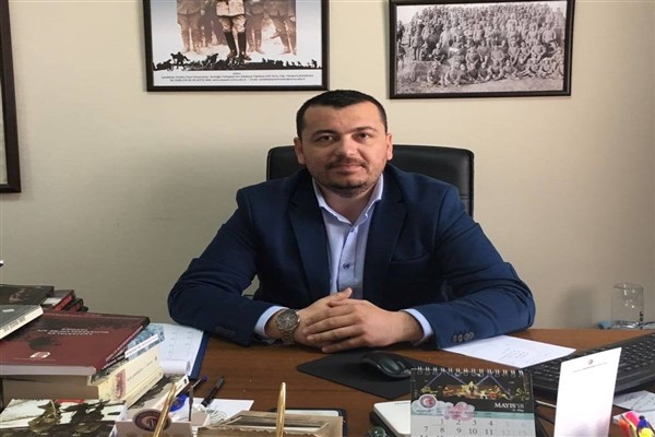 Çanakkale Savaşları konusunda Türk tezinin oluşmasını önemsiyoruz