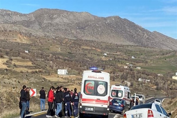 Çermik Çüngüş karayolunda trafik kazası