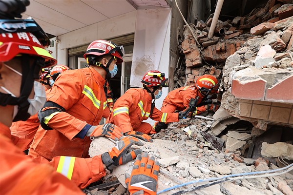 Changsha’da çöken binanın enkazından bir kişi daha kurtarıldı