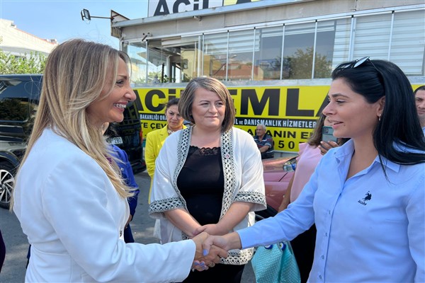 CHP'li Nazlıaka:“İktidarın kadını eşit görmeyen zihniyeti nedeniyle, kadınların can güvenliği kalmadı