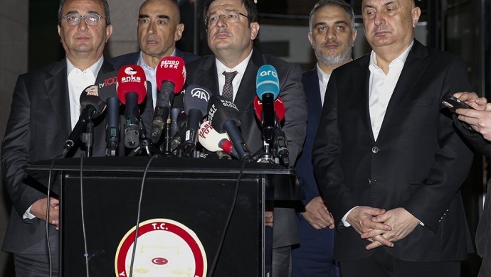 CHP’den YSK’ye ziyaret: Sonuç kesinleşene kadar görevimizin başındayız