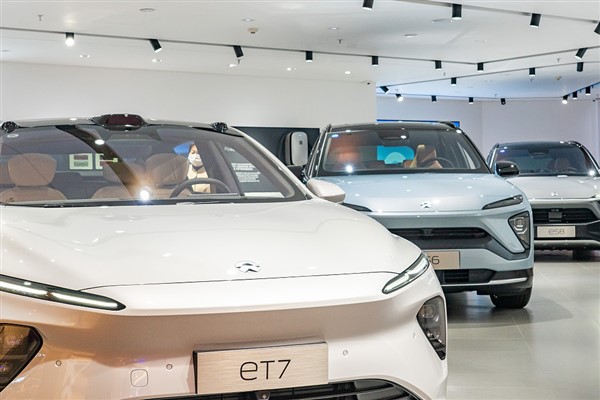 Çin, 2022’de yüzde 96.9 artışla 7 milyonun üzerinde elektrikli araç üretti