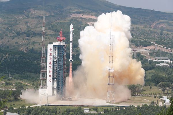 Çin bir karbon izleme uydusu fırlattı