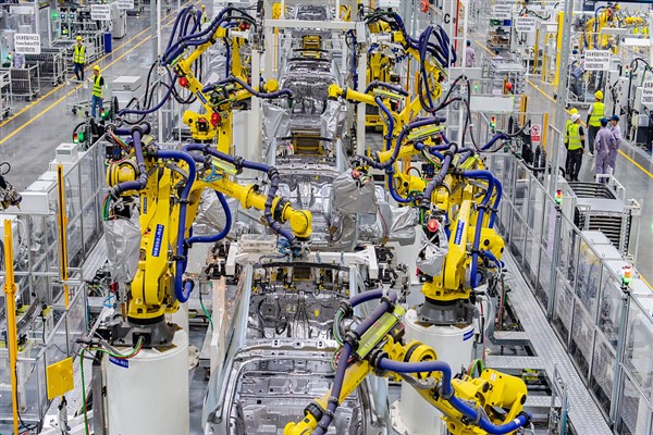 Çin'de otomobil imalatında ilk 10 ayda istikrarlı artış