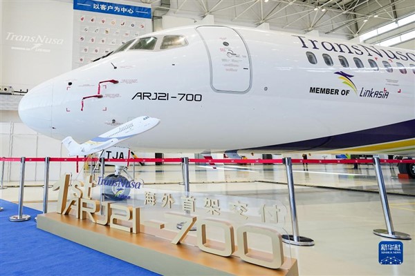 Çin geliştirdiği jet uçağı, uluslararası arenaya çıkıyor