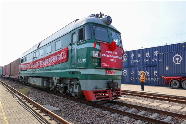 Çin'in doğusundan Orta Asya'ya yük treni seferleri başladı