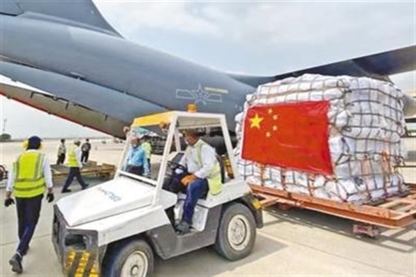 Çin’in gönderdiği yardım malzemesi Pakistan’a ulaştırıldı